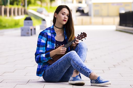 Cómo Afinar Adecuadamente Tu Ukelele afinador ukelele